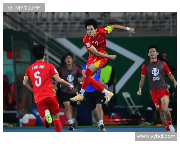 阮庭北精彩进球助力球队逆转胜利展现出色个人能力与团队默契 阮庭北精彩进球助力球队逆转胜利展现出色个人能力与团队默契